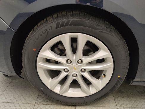 Used 2018 Chevrolet Malibu LT image 31