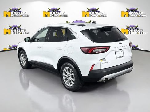 Used 2024 Ford Escape Active AWD/4WD image 7