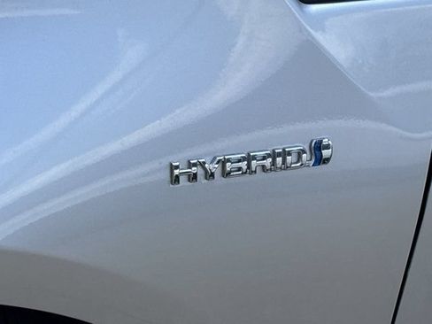 Used 2022 Toyota Prius LE FWD image 14