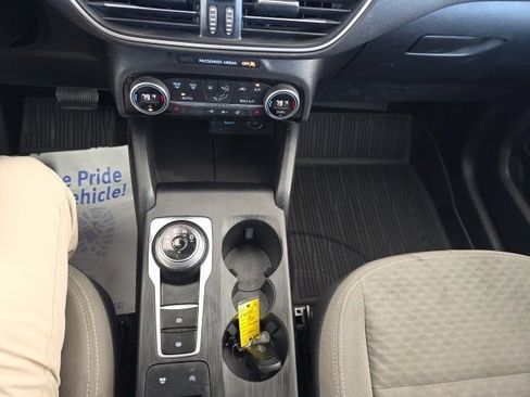 Used 2021 Ford Escape SE w/ Convenience Package image 21