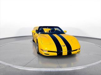 Used 2002 Chevrolet Corvette Convertible w/ Preferred Equipment Group1 video 2