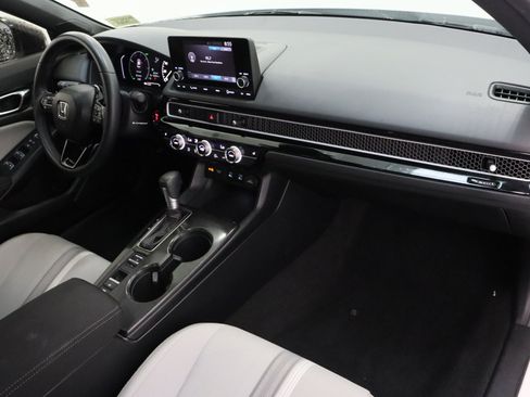 Used 2025 Honda Civic Sport image 35