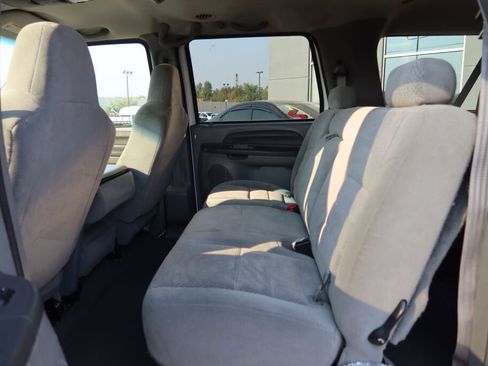 Used 2004 Ford Excursion XLT image 16
