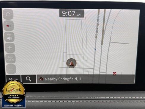 Used 2025 Genesis G70 2.5T image 15