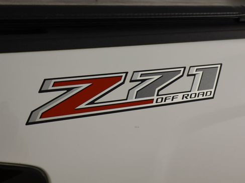 Used 2017 Chevrolet Silverado 1500 LT w/ All Star Edition image 41