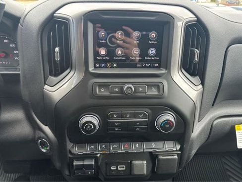 Used 2025 Chevrolet Silverado 1500 Custom Trail Boss w/ LPO, Dark Essentials Package AWD/4WD image 31