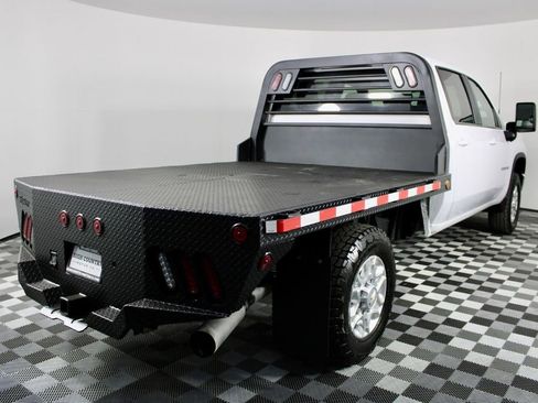 Used 2023 Chevrolet Silverado 3500 LT w/ Convenience Package image 8