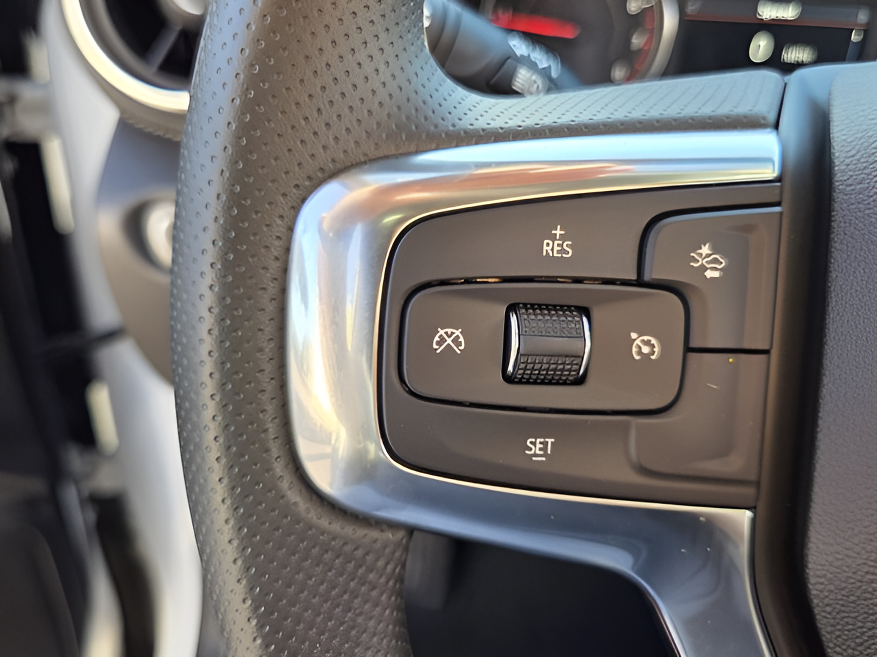 New 2026 Chevrolet Blazer LT w/ Convenience Package FWD image 27