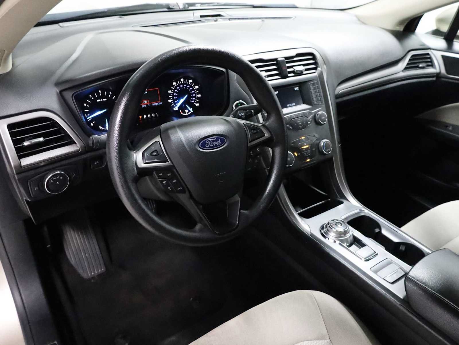 Used 2019 Ford Fusion S FWD image 4