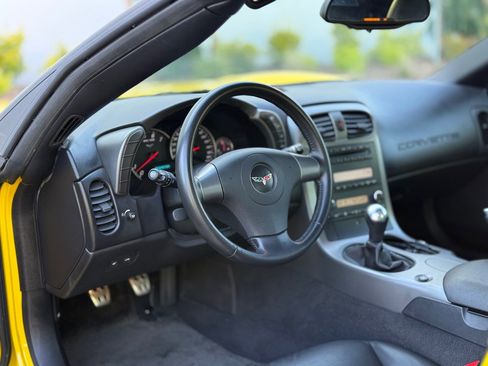 Used 2007 Chevrolet Corvette Coupe RWD image 17