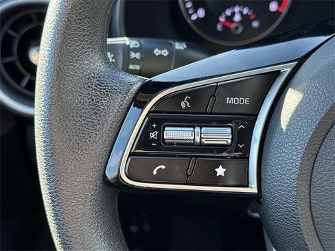 Used 2023 Kia Forte LXS w/ LXS Technology Package image 24
