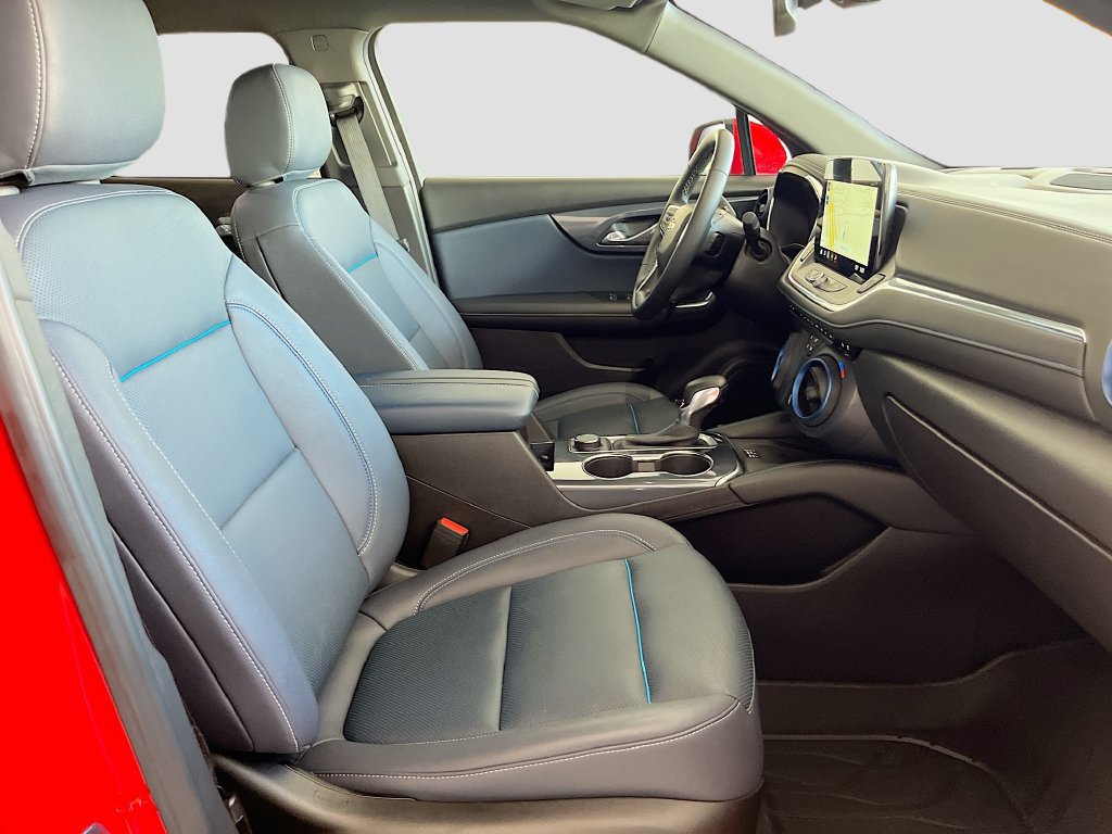 Used 2024 Chevrolet Blazer RS w/ Enhanced Convenience Package FWD image 29