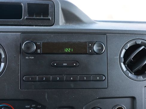 Used 2012 Ford E-350 and Econoline 350 XL image 32