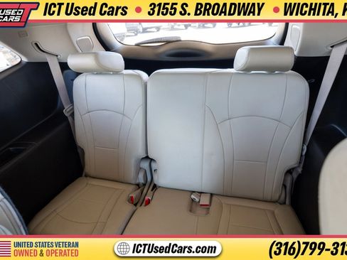 Used 2018 Buick Enclave Premium w/ Trailering Package AWD/4WD image 12