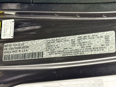 Used 2021 Jeep Gladiator Sport image 33