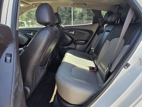 Used 2013 Hyundai Tucson Limited w/ Premium Pkg FWD image 15