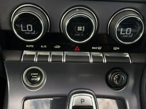 Used 2020 Jaguar F-TYPE Convertible RWD image 15
