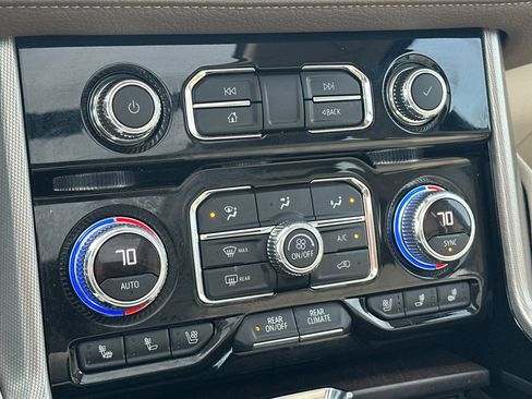 Used 2021 GMC Yukon Denali image 22