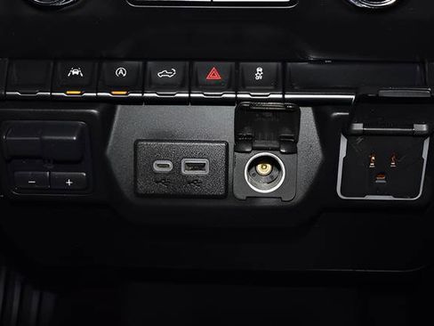 Used 2023 GMC Sierra 1500 Pro w/ Pro Value Package AWD/4WD image 14