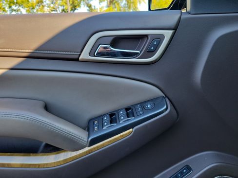 Used 2017 GMC Yukon XL Denali w/ Open Road Package image 17