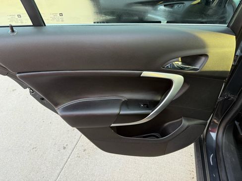 Used 2015 Buick Regal Premium FWD image 17