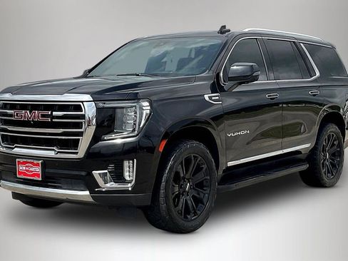 Used 2021 GMC Yukon SLT w/ SLT Premium Package image 2