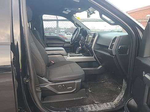 Used 2017 Ford F150 XLT image 6