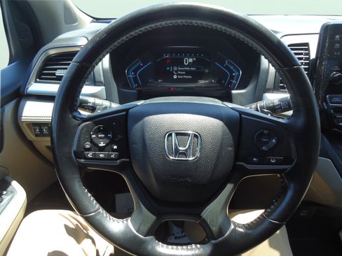 Used 2021 Honda Odyssey EX-L image 12