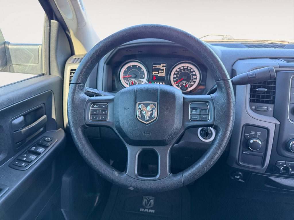 Used 2017 RAM 2500 Tradesman w/ Chrome Appearance Group AWD/4WD image 14