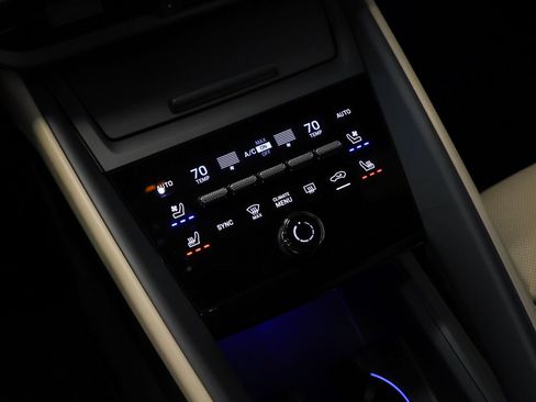 New 2026 Porsche Macan 4 Electric image 37