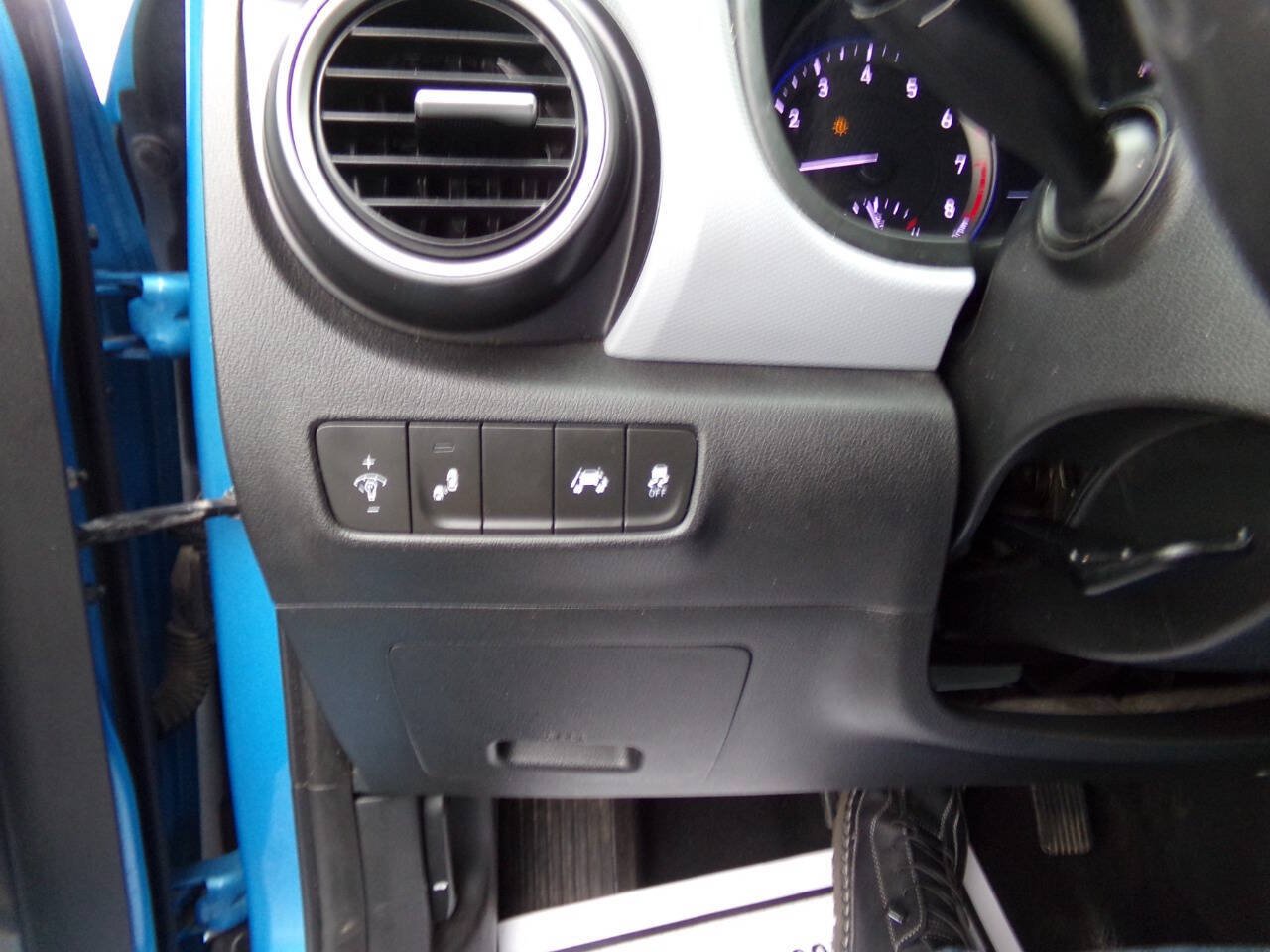 Used 2020 Hyundai Kona SEL FWD image 33