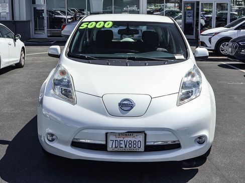 Used 2013 Nissan Leaf SV w/ LED & Quick Charge Pkg FWD image 17