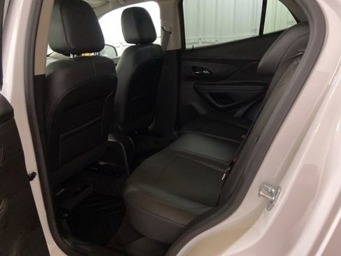 Used 2022 Buick Encore Preferred image 25