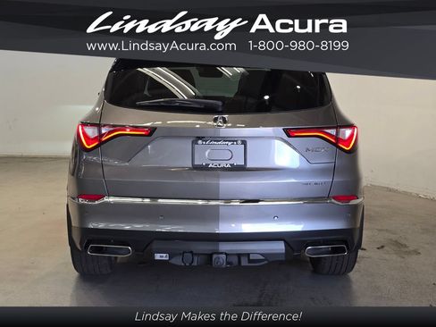 Used 2024 Acura MDX SH-AWD w/ Advance Package image 6