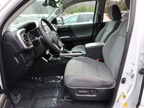 Used 2021 Toyota Tacoma SR5 image 19