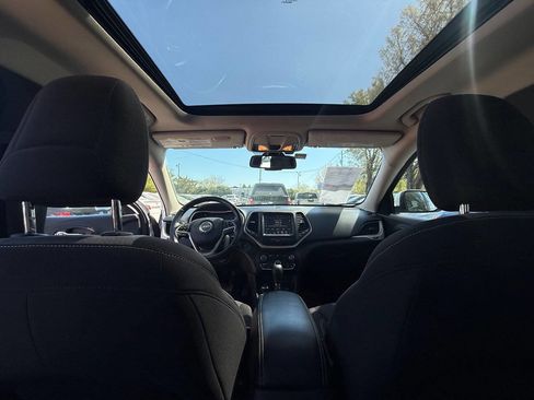 Used 2014 Jeep Cherokee Latitude w/ Comfort/Convenience Group image 15