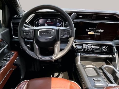 Certified 2024 GMC Sierra 3500 Denali Ultimate AWD/4WD image 6