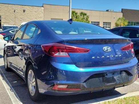 Used 2020 Hyundai Elantra SEL FWD image 6