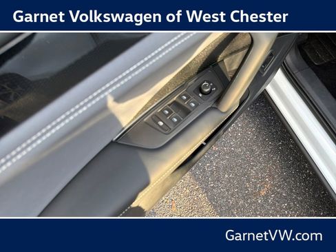 New 2025 Volkswagen Tiguan SE AWD/4WD image 11