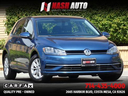 Used 2018 Volkswagen Golf S FWD image 3
