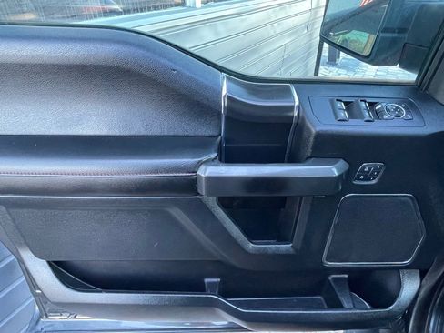Used 2018 Ford F150 Lariat w/ Equipment Group 502A Luxury AWD/4WD image 24