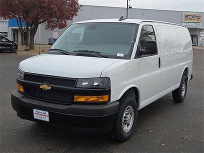 New 2025 Chevrolet Express 2500 Work Van w/ Driver Convenience Package