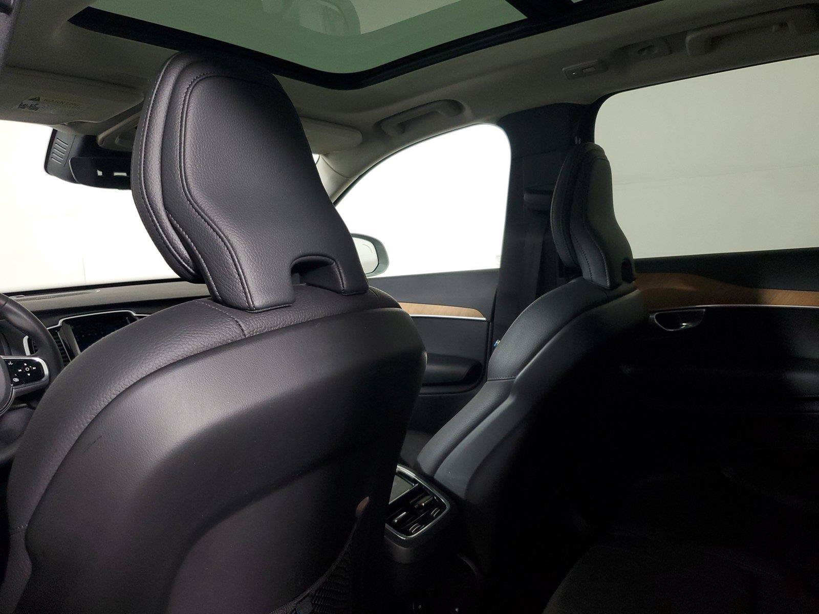 Certified 2024 Volvo XC90 B6 Plus AWD/4WD image 15