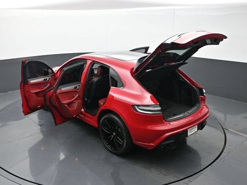 Certified 2023 Porsche Macan GTS AWD/4WD image 27