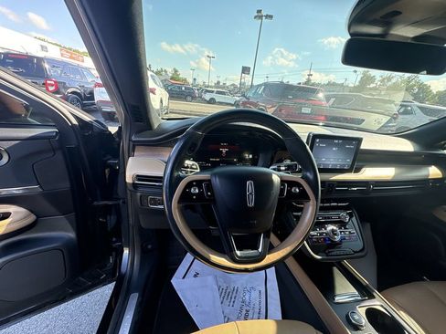 Used 2020 Lincoln Corsair Reserve w/ Equipment Group 201A AWD/4WD image 14