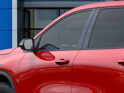 New 2026 Chevrolet Traverse Z71 w/ Enhanced Driving Package image 12