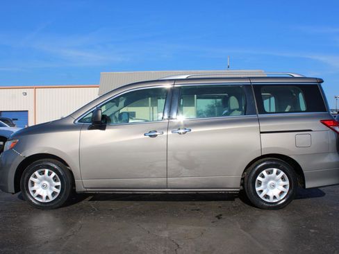 Used 2014 Nissan Quest S image 12