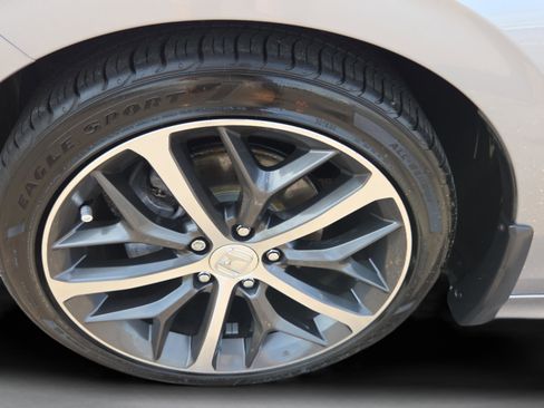 Used 2024 Honda Civic Touring image 10