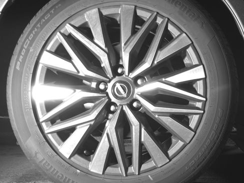 Used 2025 Nissan Altima 2.5 SV FWD image 15