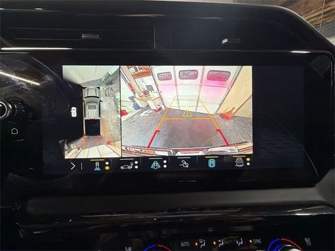 Certified 2022 GMC Sierra 1500 AT4X image 16